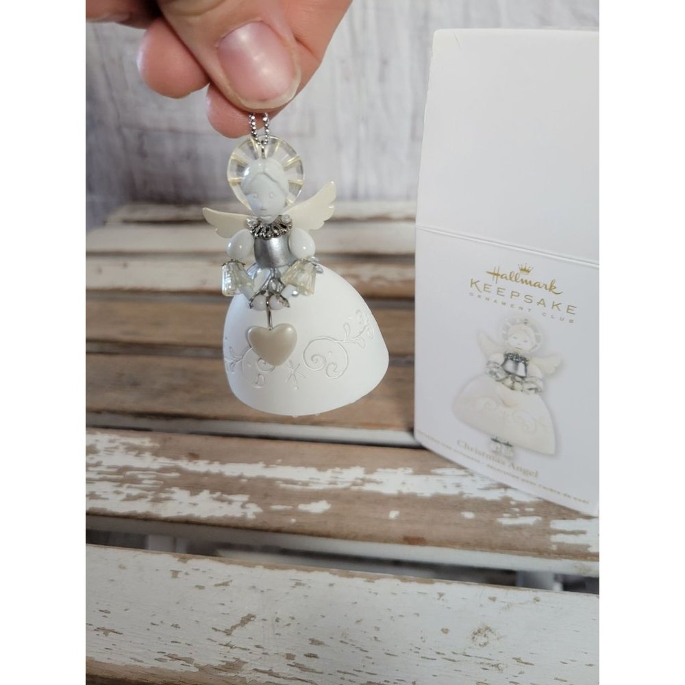 Hallmark Christmas angel cherub ornament 2012 xmas holiday tree